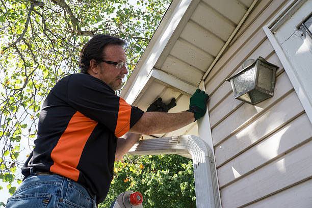 Best Garage Cleanout  in Moreauville, LA